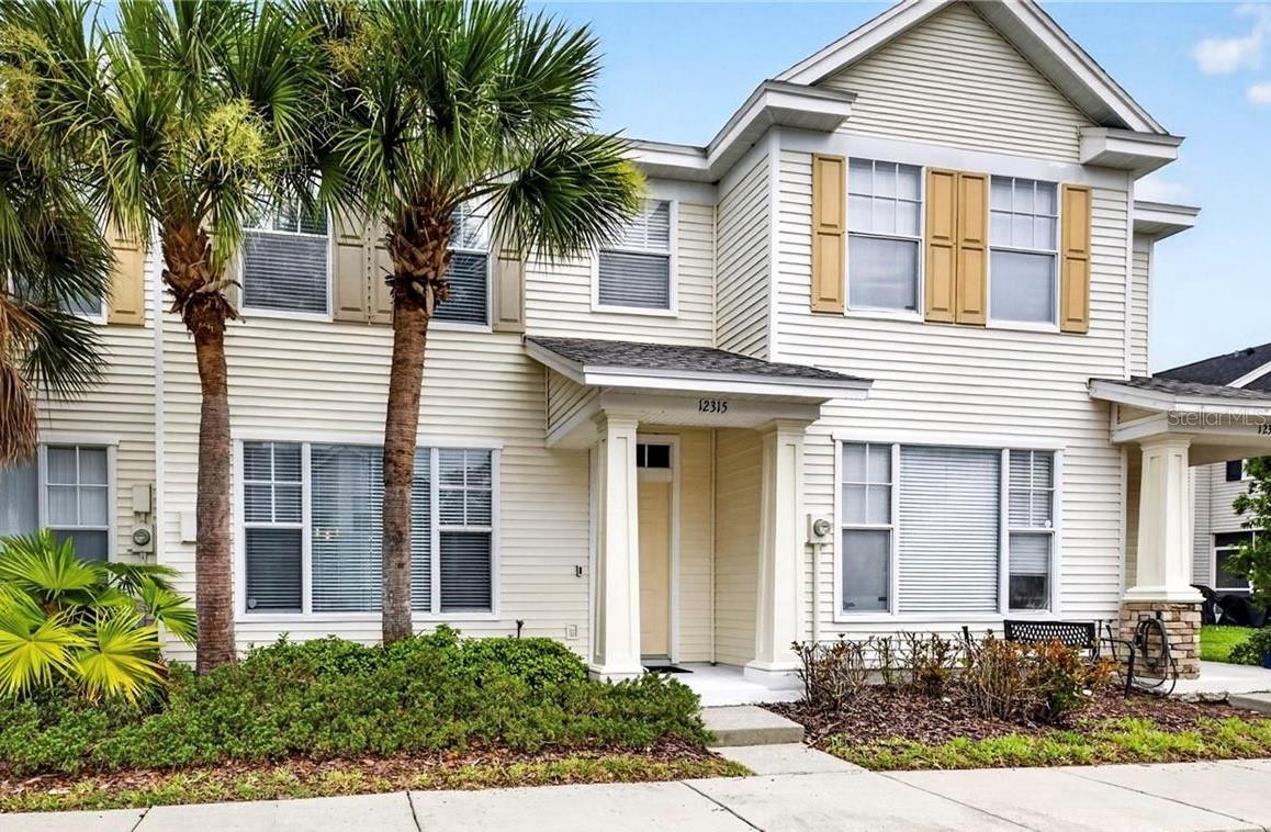 Photo of 12315 COUNTRY WHITE CIRCLE TAMPA FL 33635