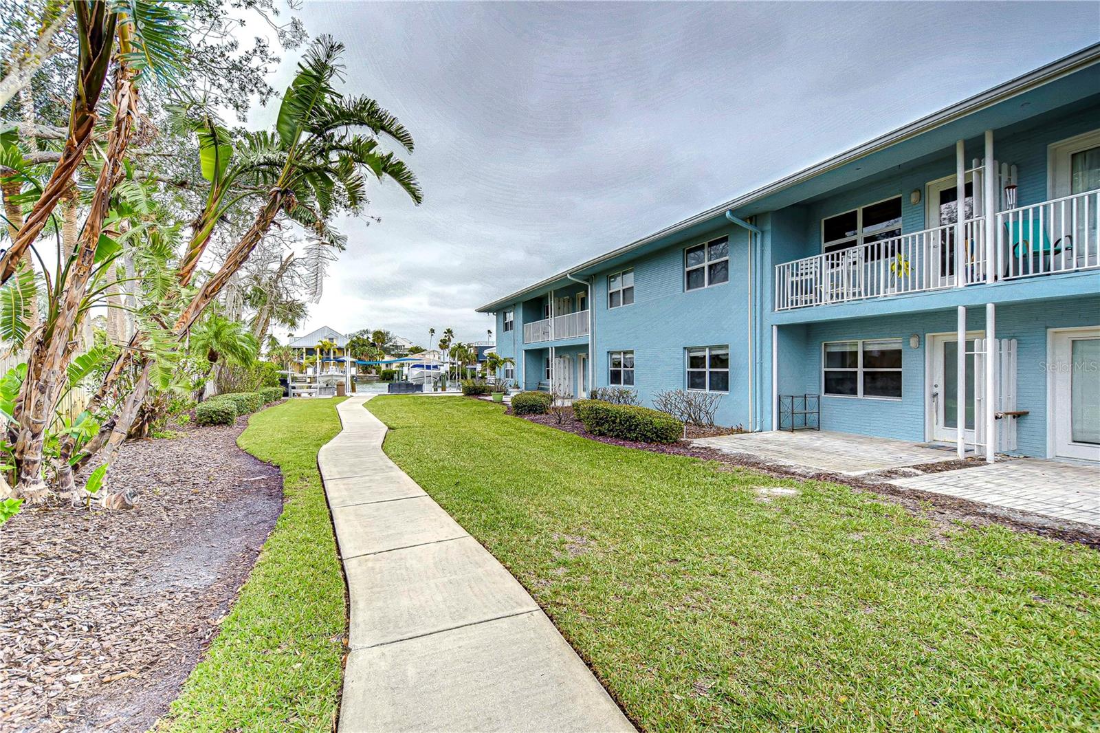 Photo of 300 VENETIAN DRIVE #3 CLEARWATER FL 33755