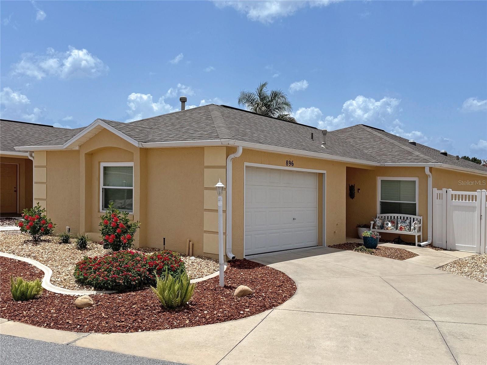 Photo of 896 RADCLIFE BEREA PLACE THE VILLAGES FL 32162