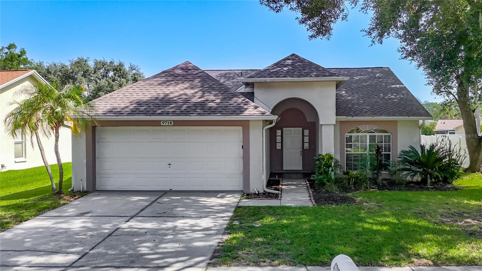 Photo of 9718 PLEASANT RUN WAY TAMPA FL 33647