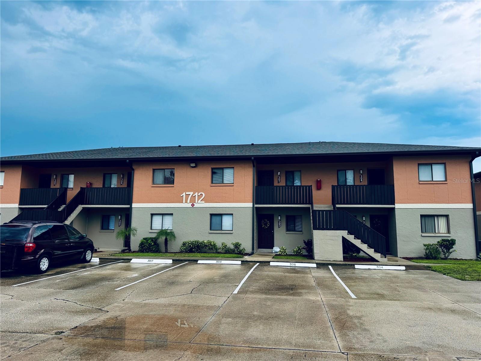 Photo of 1712 UNIVERSITY LN #307 COCOA FL 32922