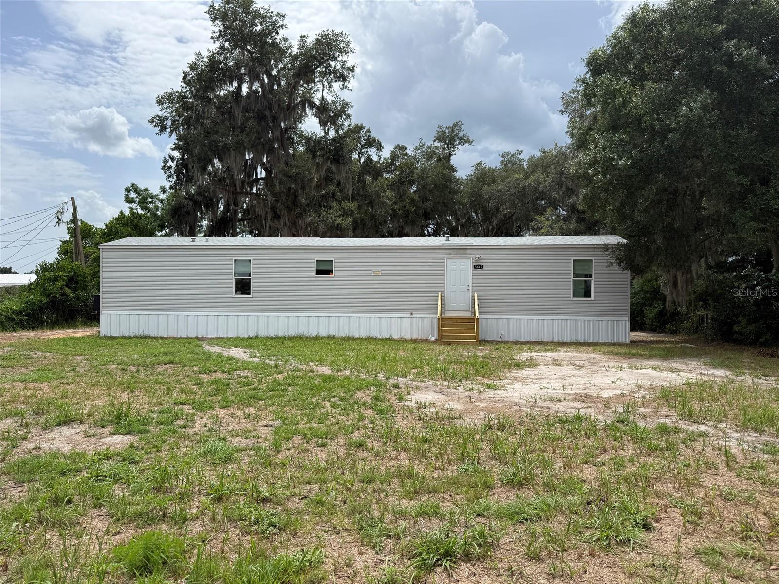 Photo of 5642 MEADOW GLEN ROAD LAKELAND FL 33810