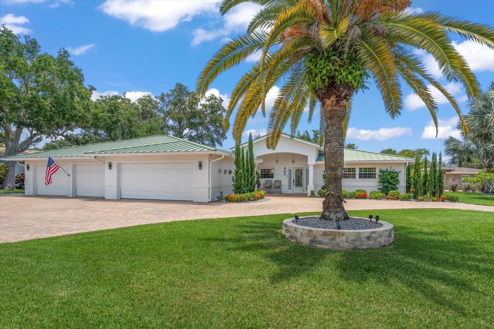 Photo of 407 HARBOR VIEW LANE LARGO FL 33770