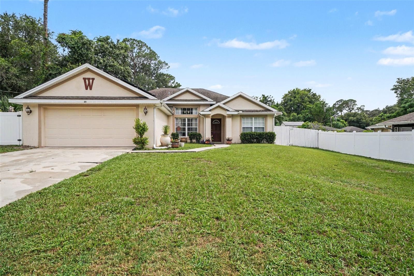 Photo of 35 PLANTATION ROAD DEBARY FL 32713