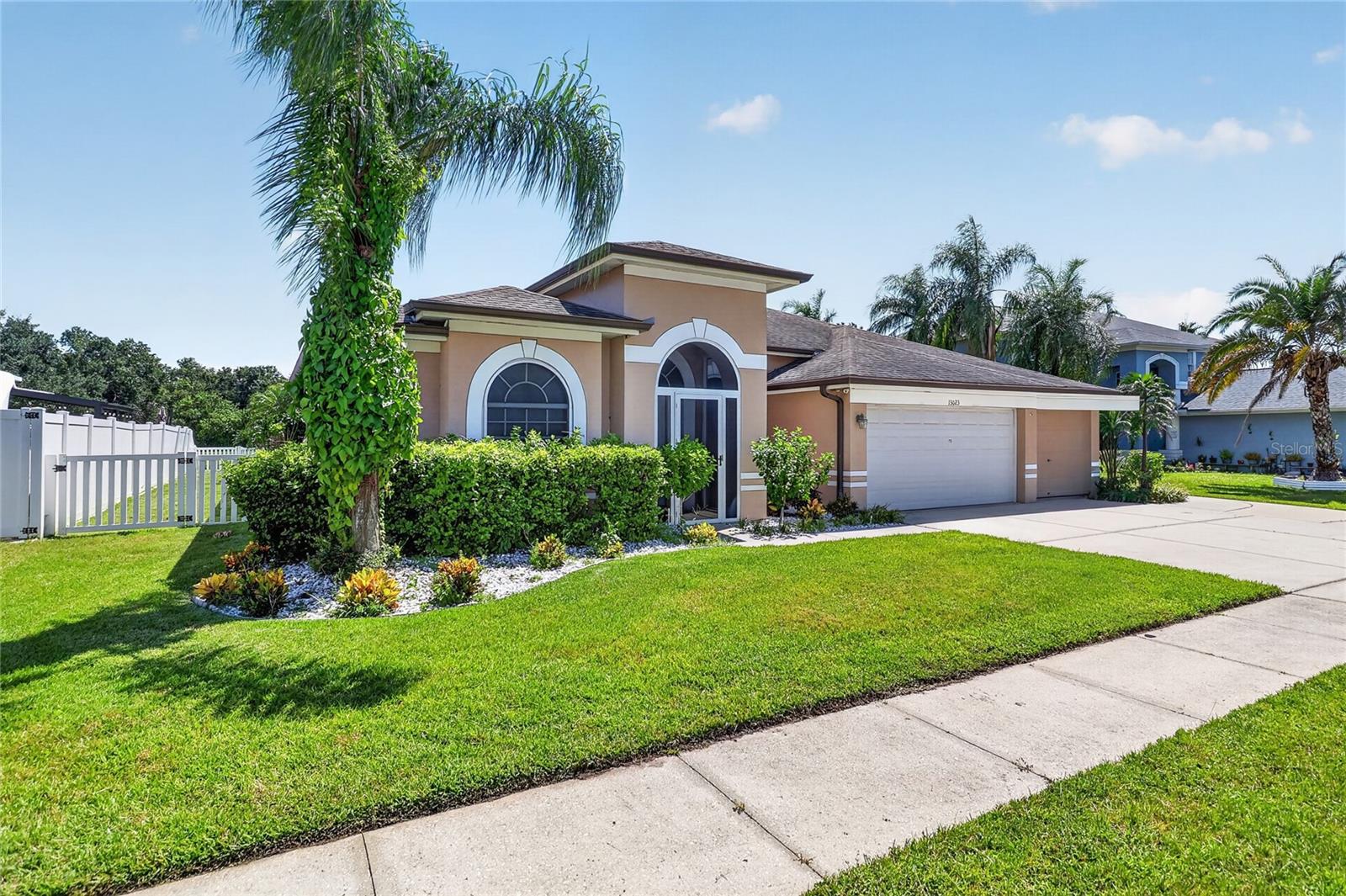 Photo of 13023 CARLINGTON LANE RIVERVIEW FL 33579