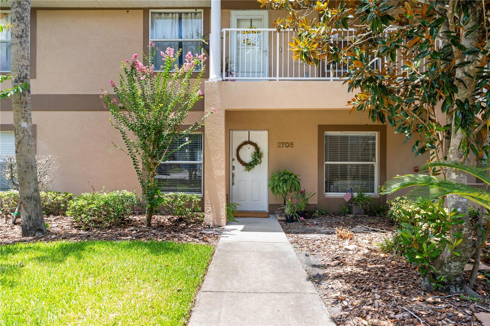 Photo of 2705 EMERALD LAKE CT #2705 KISSIMMEE FL 34744