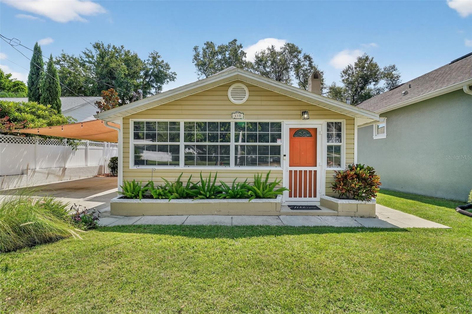 Photo of 418 E 10TH AVENUE MOUNT DORA FL 32757