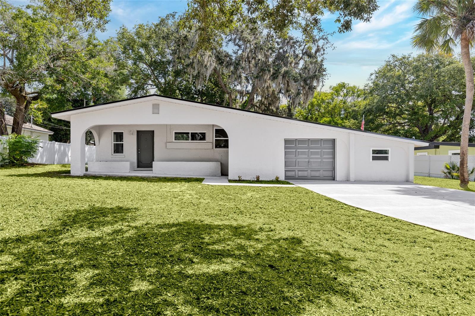 Photo of 1375 LAKE DRIVE CASSELBERRY FL 32707