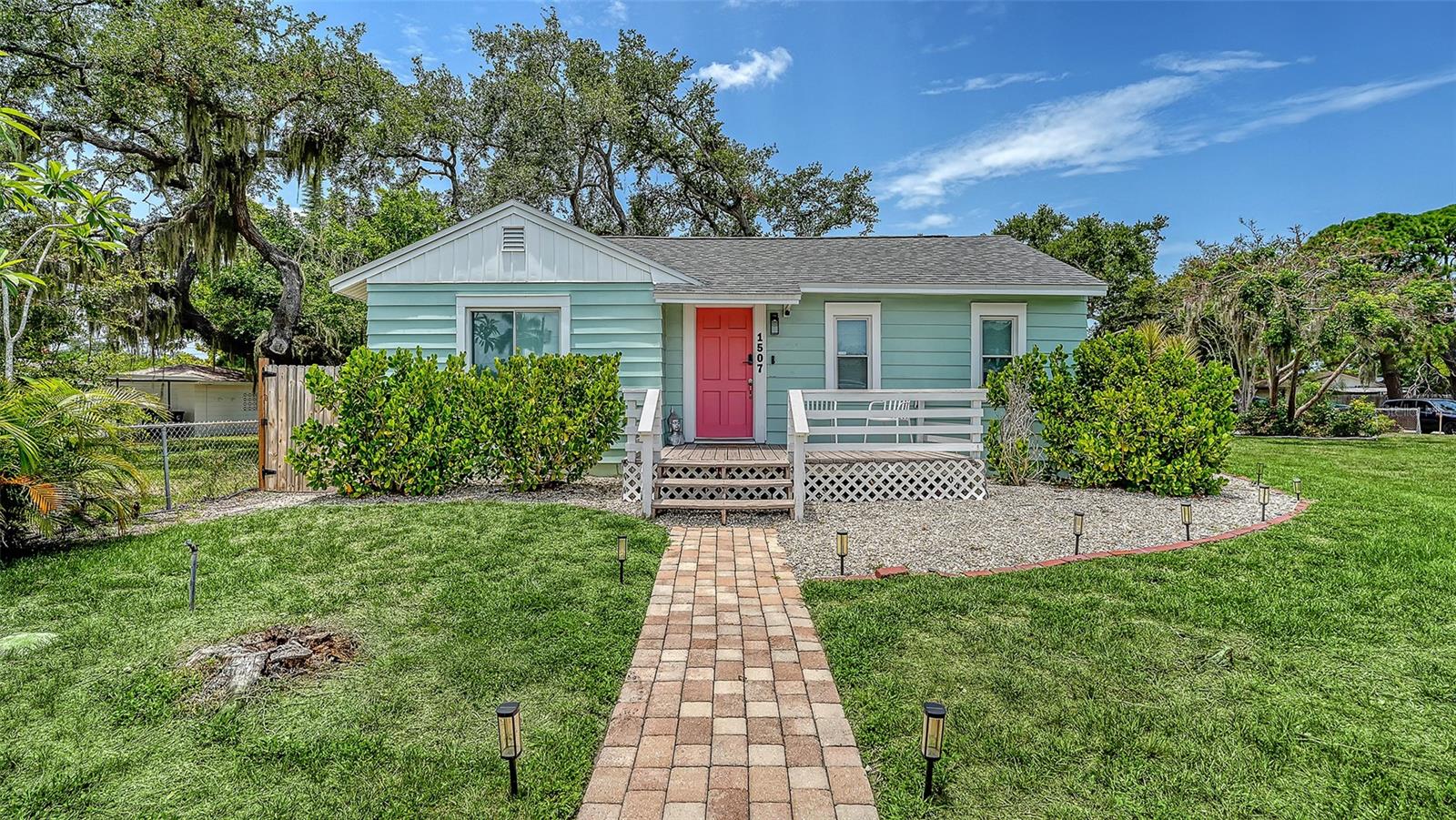 Photo of 1507 10TH AVENUE PALMETTO FL 34221