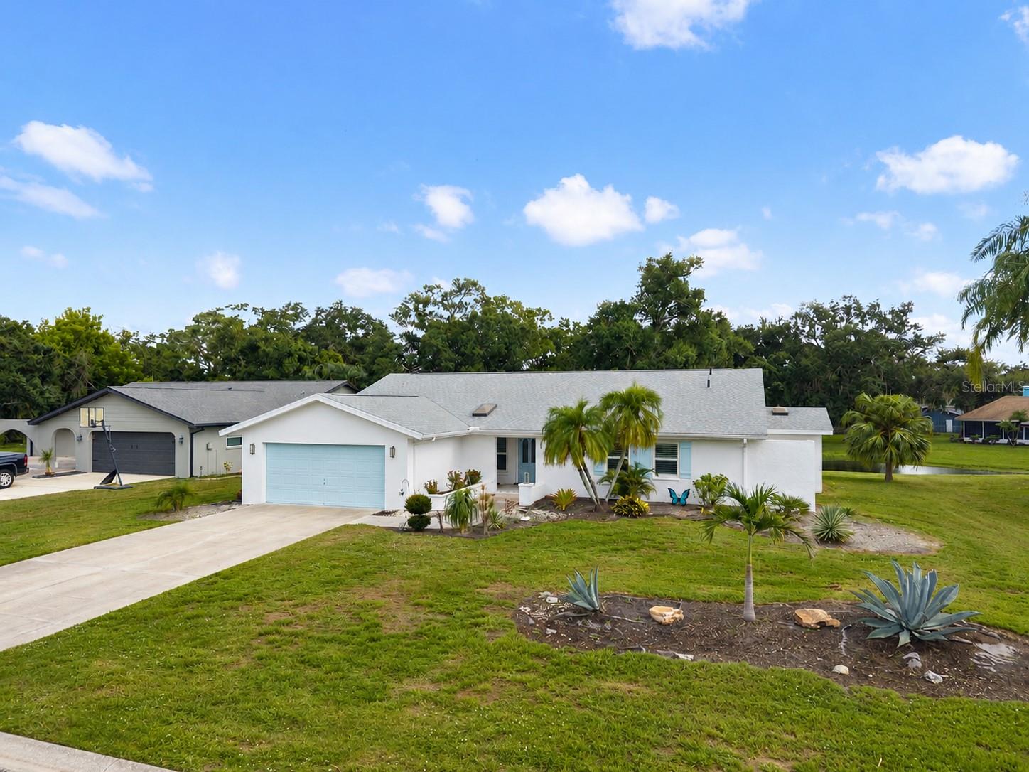 Photo of 5438 DOMINICA CIRCLE SARASOTA FL 34233