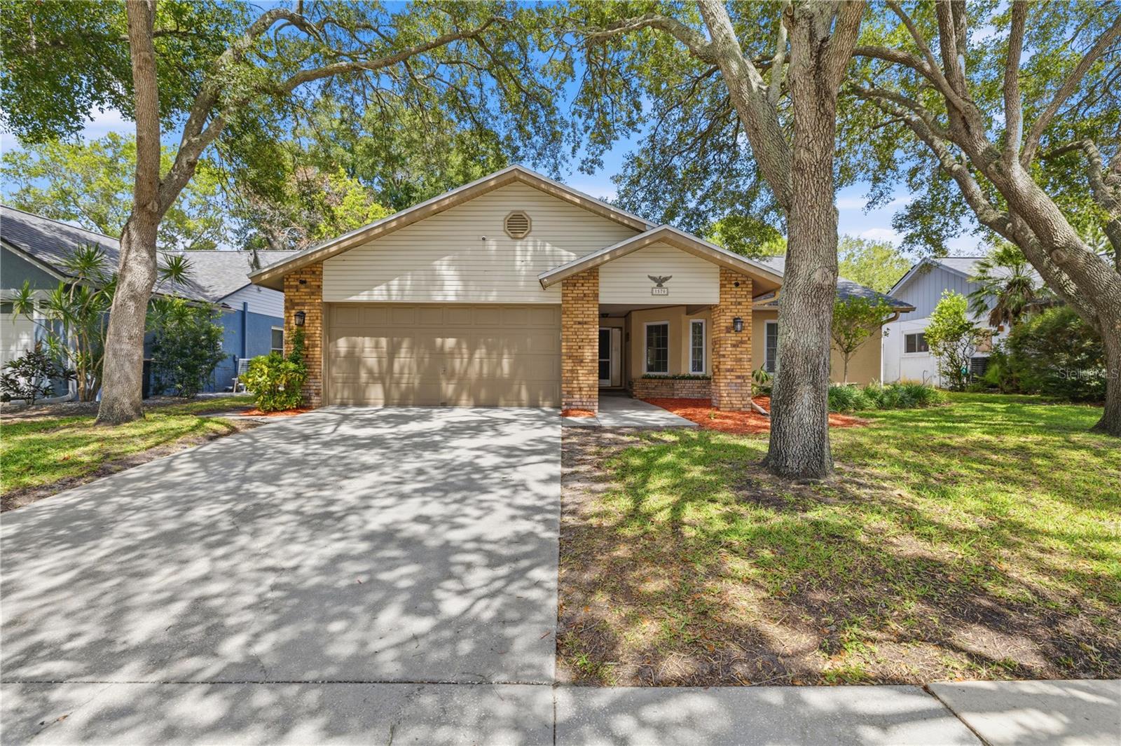 Photo of 1570 CLUB DRIVE TARPON SPRINGS FL 34689