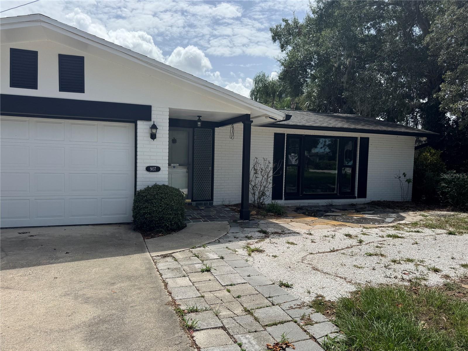 Photo of 907 S FLORIDA AVENUE TARPON SPRINGS FL 34689