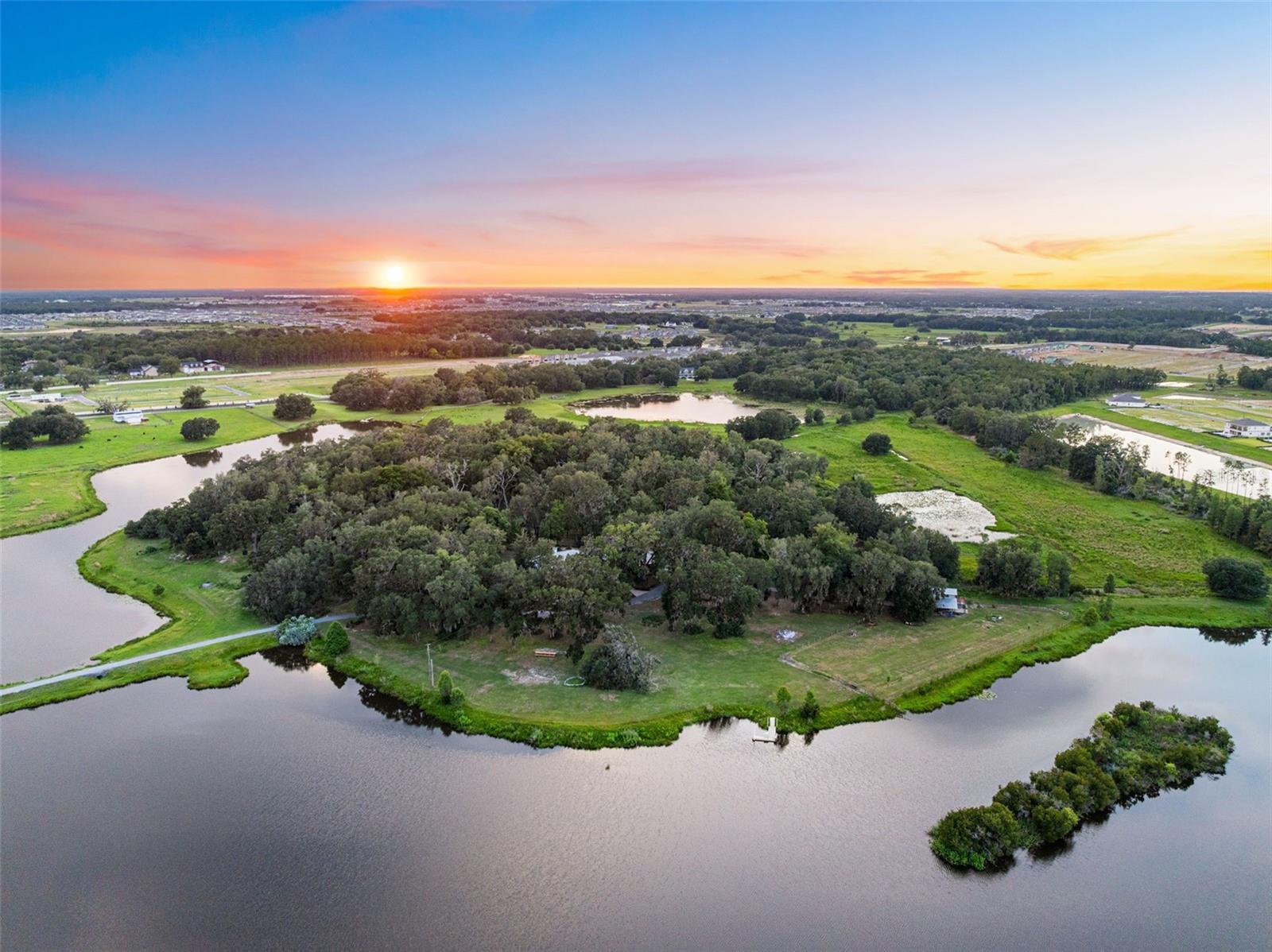 Photo of 33415 KIEFER ROAD WESLEY CHAPEL FL 33545