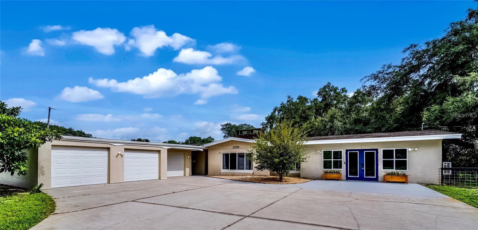 Photo of 1200 LAKE HARNEY ROAD GENEVA FL 32732