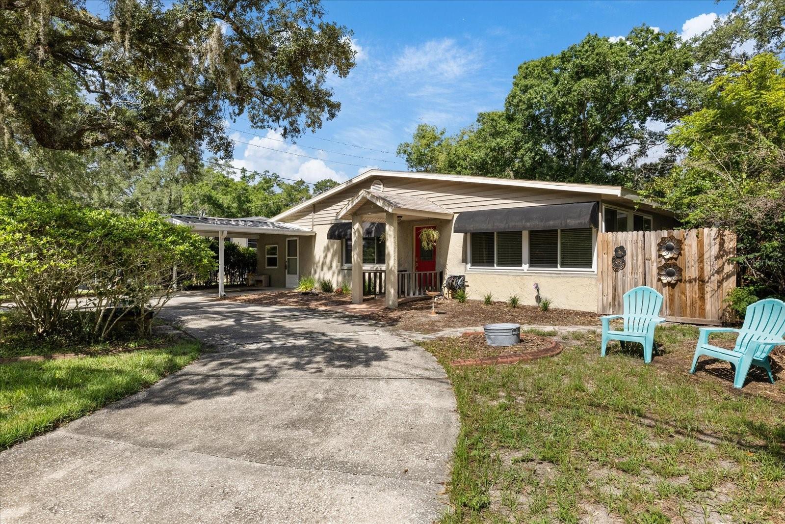 Photo of 12510 NOREAST LAKE DRIVE TAMPA FL 33612