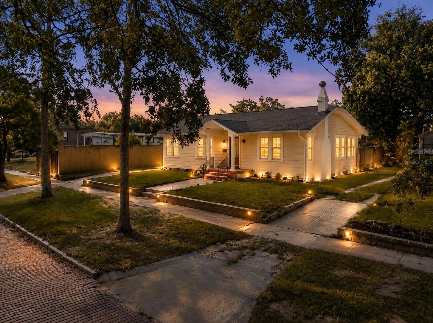 Photo of 106 W COMANCHE AVENUE TAMPA FL 33604