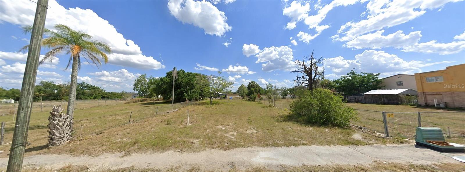 Photo of 829 LEMON AVENUE SEBRING FL 33870