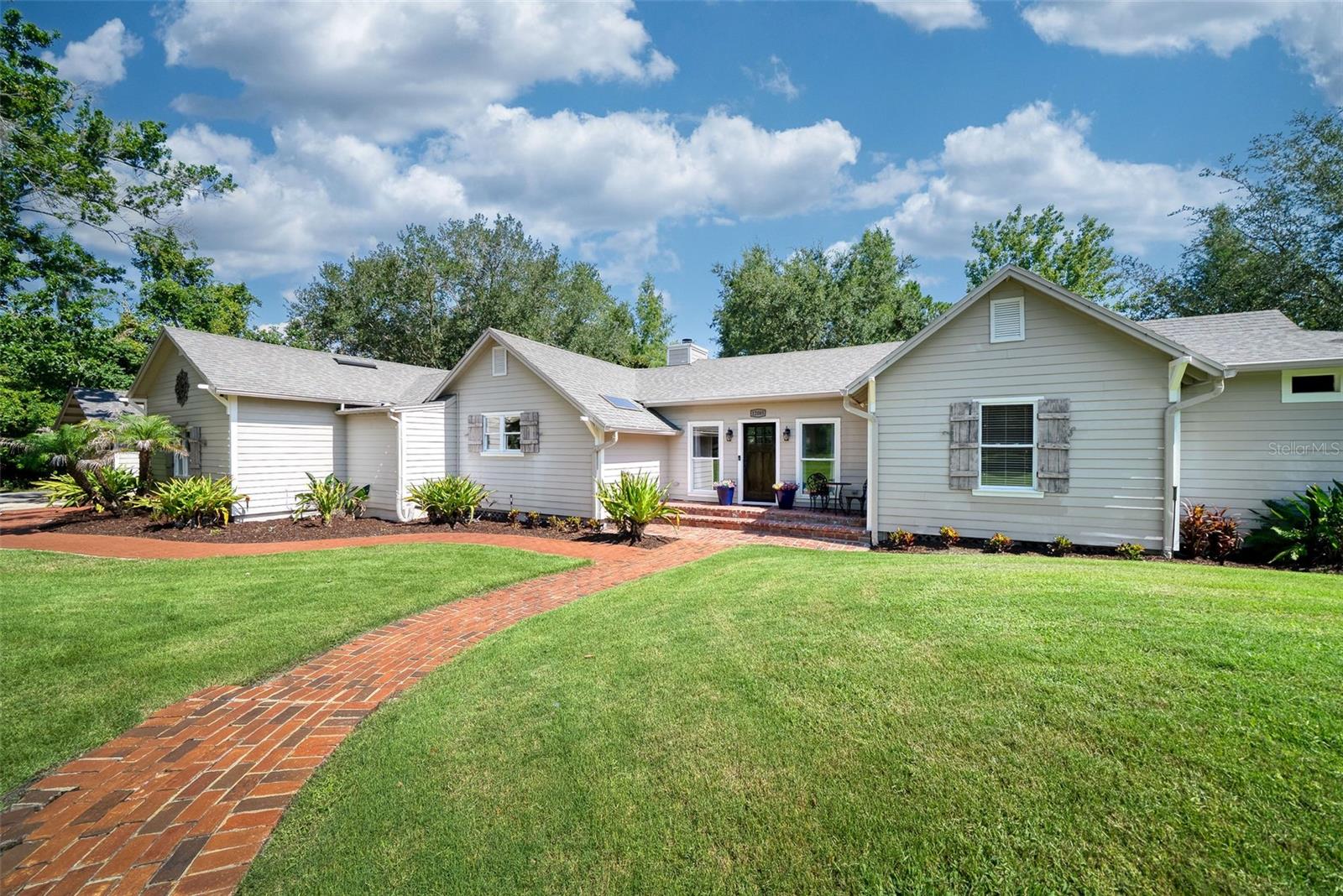 Photo of 12085 SANDY SHORES DRIVE #D WINDERMERE FL 34786