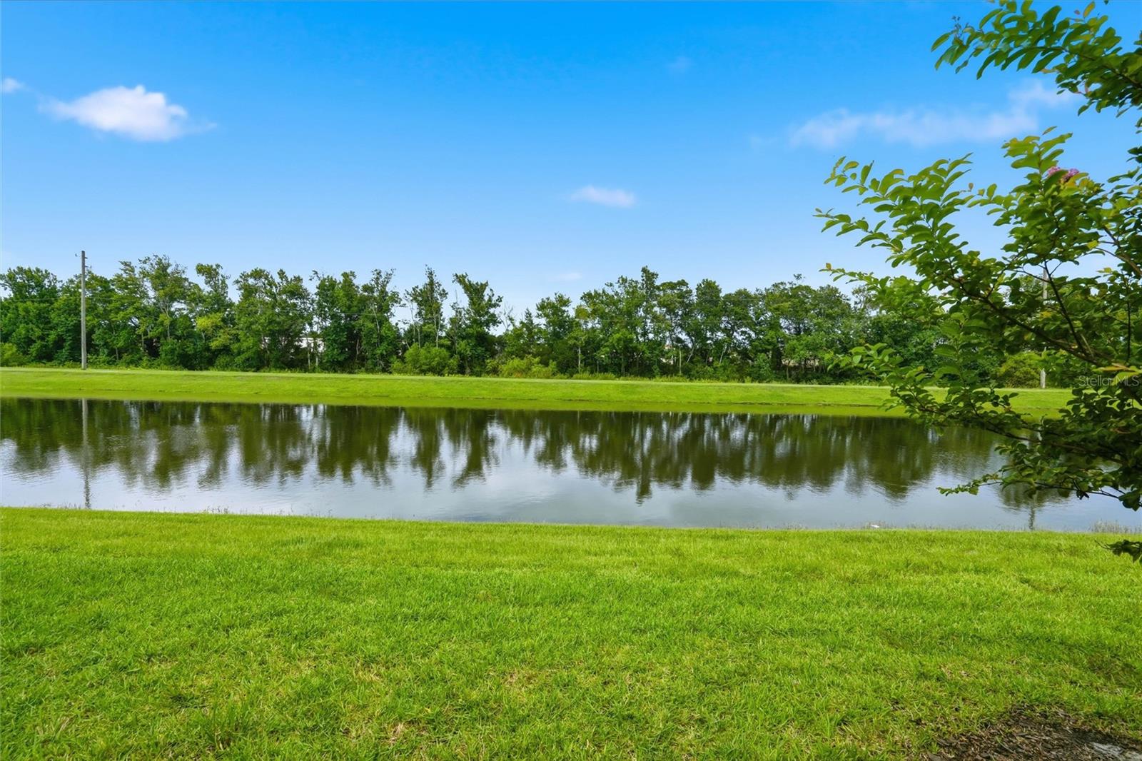 Photo of 6893 GABLE GROVE AVENUE JACKSONVILLE FL 32217