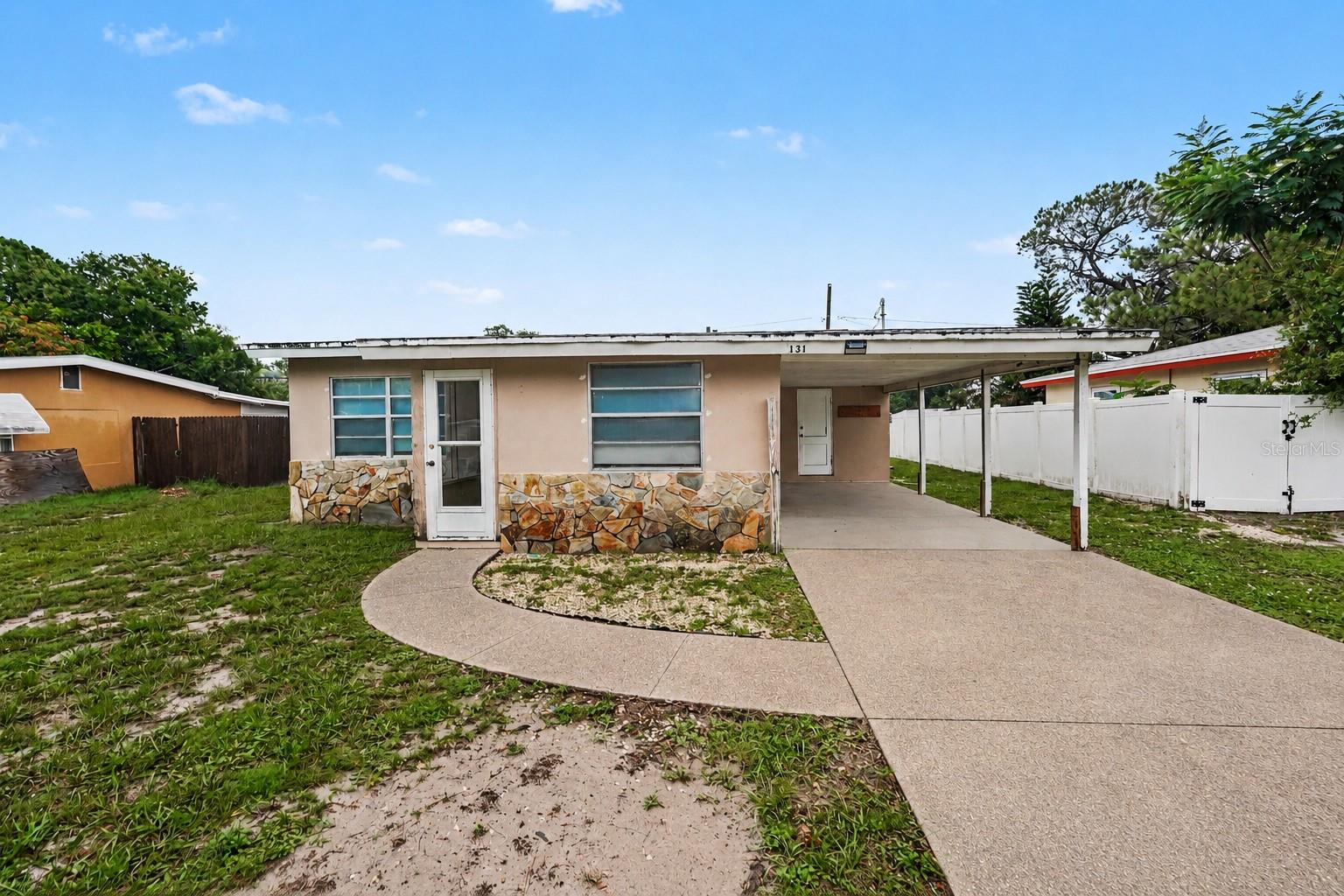 Photo of 131 EMERALD LANE LARGO FL 33771