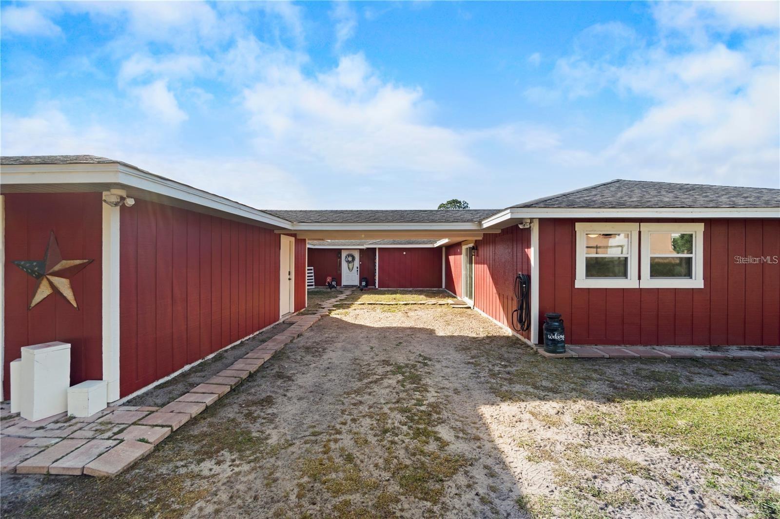 Photo of 15525 VILLA CITY ROAD GROVELAND FL 34736