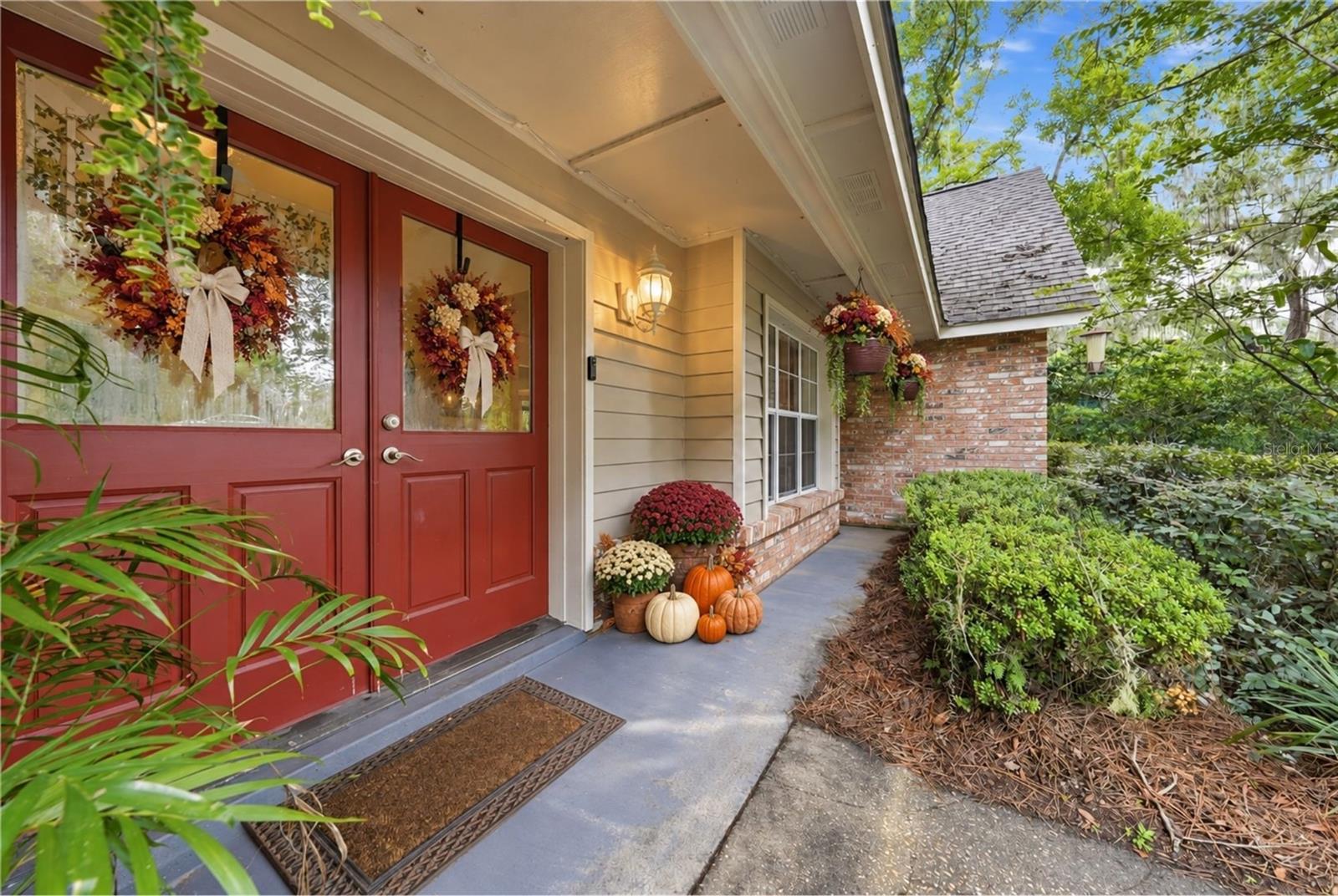 Photo of 44131 PARKWAY LANE ALTOONA FL 32702