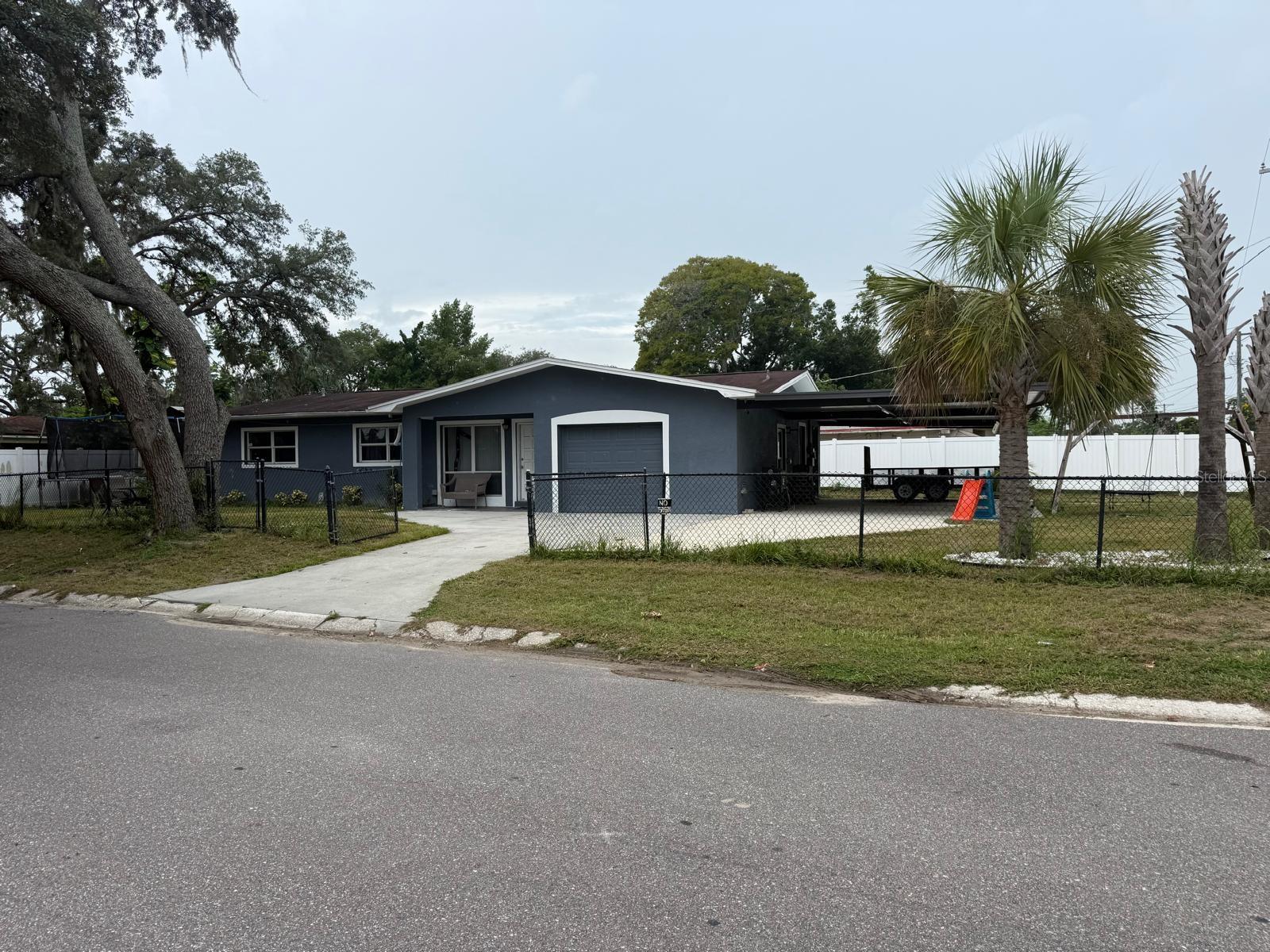 Photo of 1827 HEATHER AVENUE TAMPA FL 33612