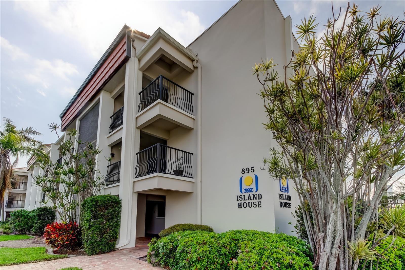Photo of 895 S GULFVIEW BOULEVARD #303 CLEARWATER BEACH FL 33767