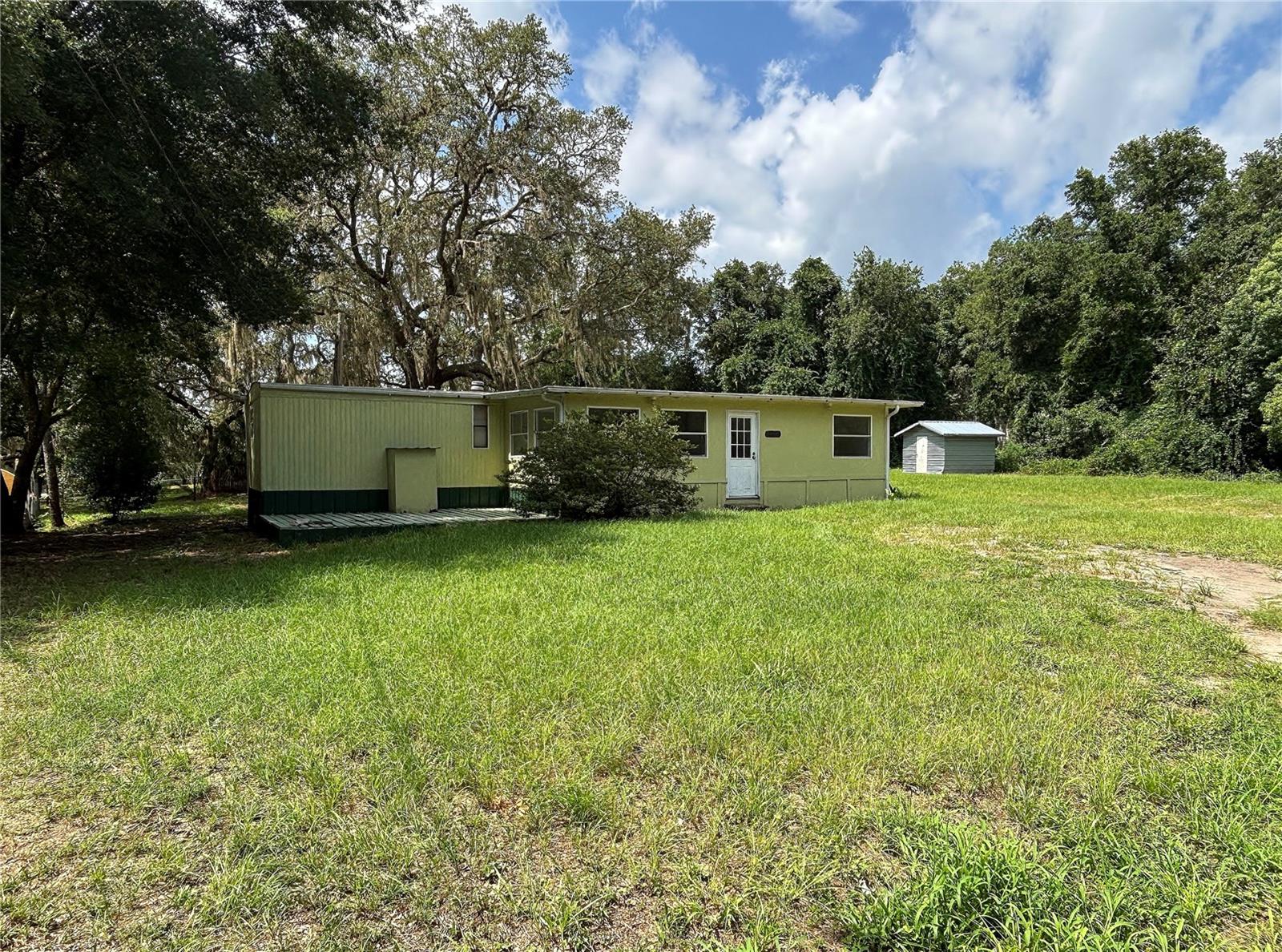 Photo of 18274 SE 22ND PLACE SILVER SPRINGS FL 34488