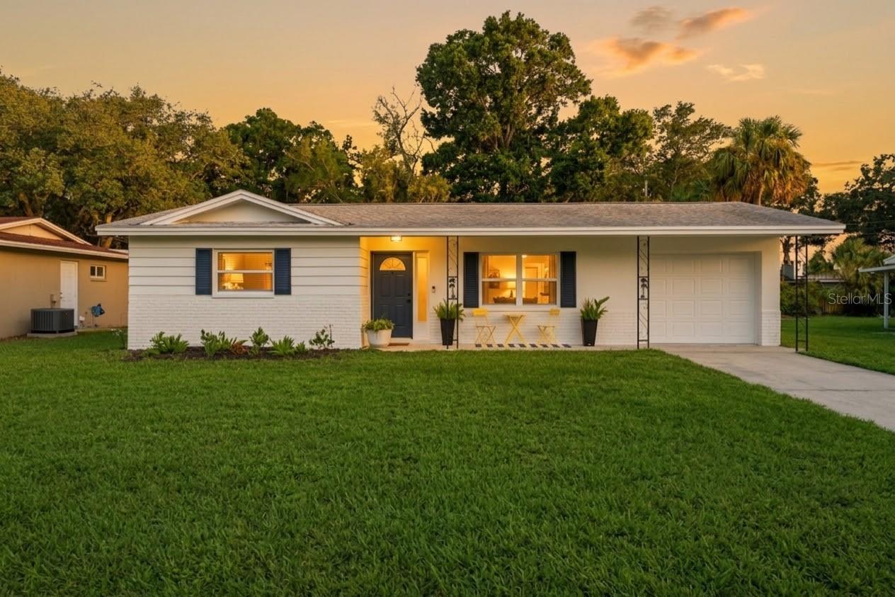 Photo of 2048 JEFFERSON AVENUE DUNEDIN FL 34698