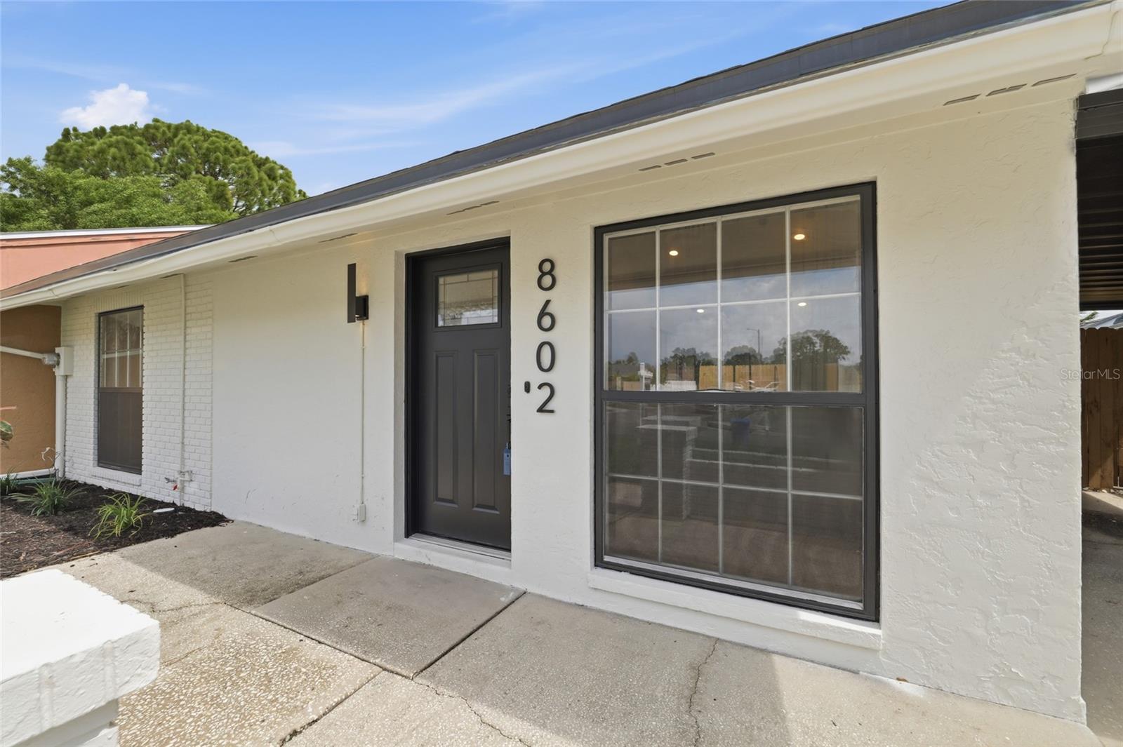 Photo of 8602 BRIAR GROVE CIR TAMPA FL 33615