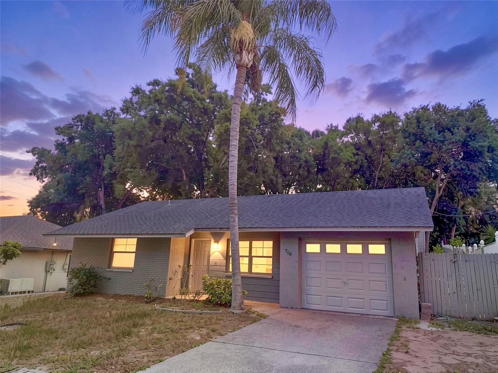 Photo of 716 BOSTON STREET TARPON SPRINGS FL 34689