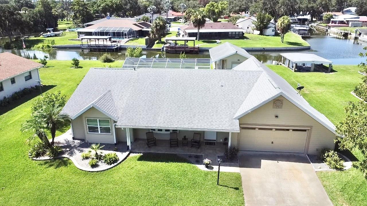 Photo of 305 W DELAWARE STREET TAVARES FL 32778