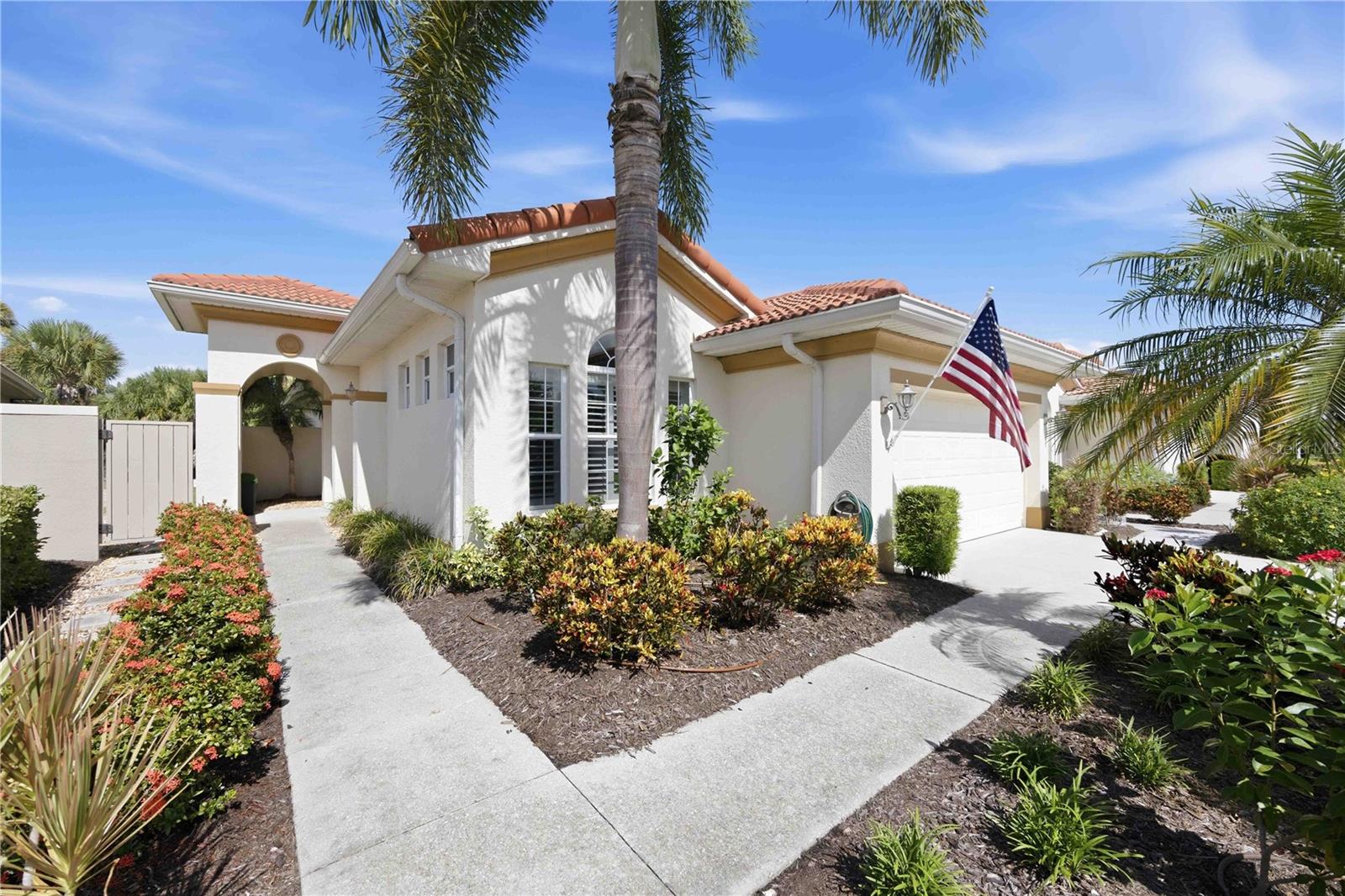 Photo of 225 MESTRE PLACE NORTH VENICE FL 34275