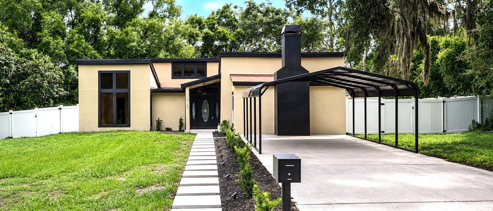 Photo of 16123 E LAKE BURRELL DRIVE LUTZ FL 33549