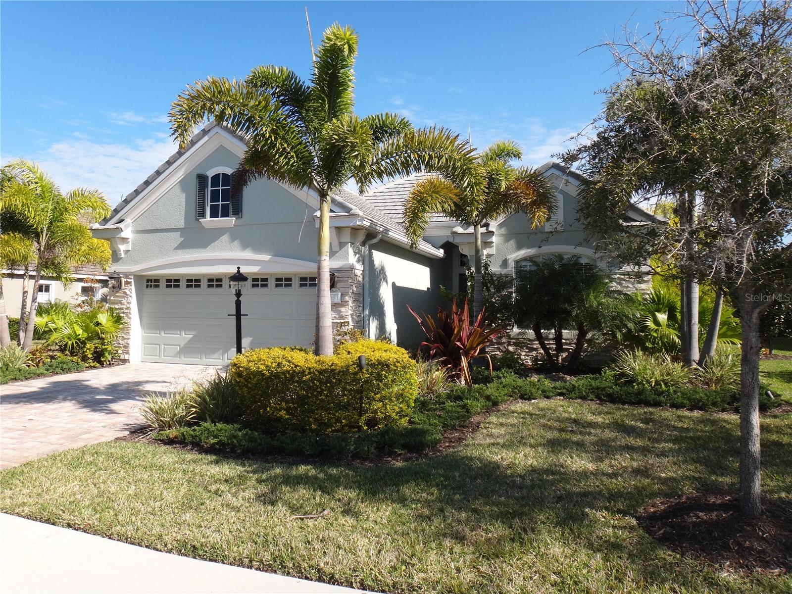 Photo of 12051 THORNHILL COURT LAKEWOOD RANCH FL 34202