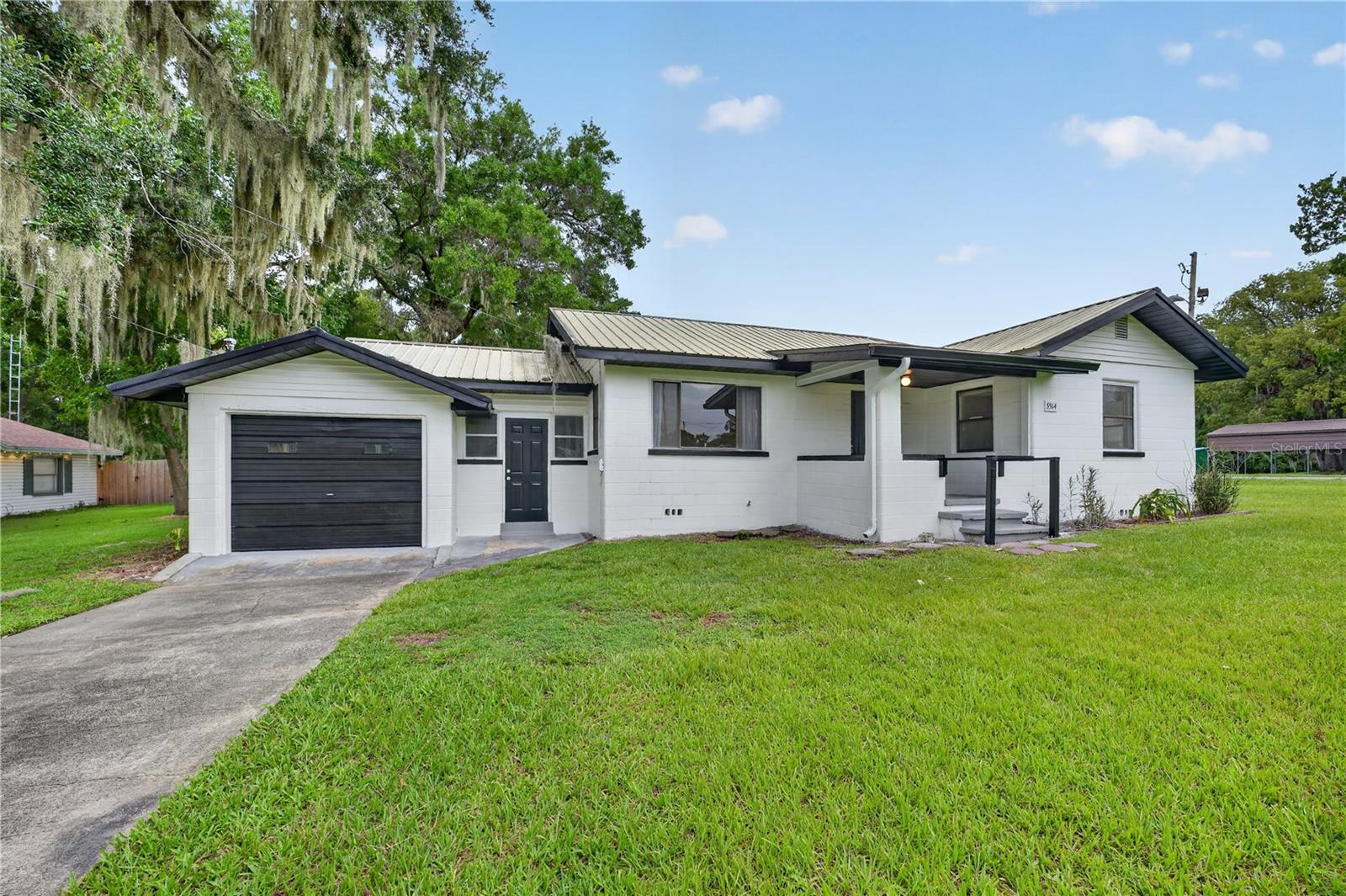 Photo of 5514 SE HAMES ROAD BELLEVIEW FL 34420