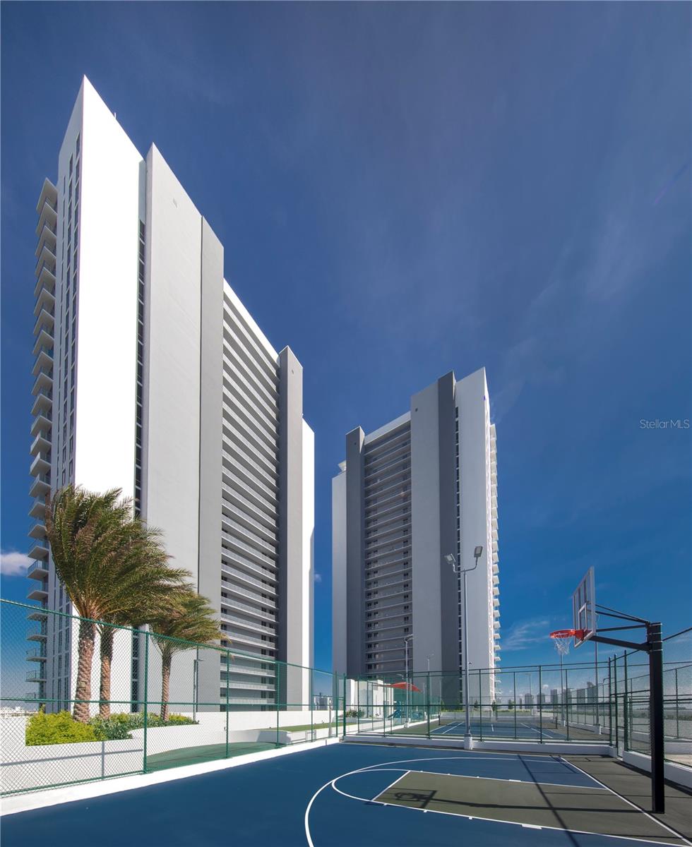Photo of 16385 BISCAYNE BOULEVARD #305 NORTH MIAMI BEACH FL 33160