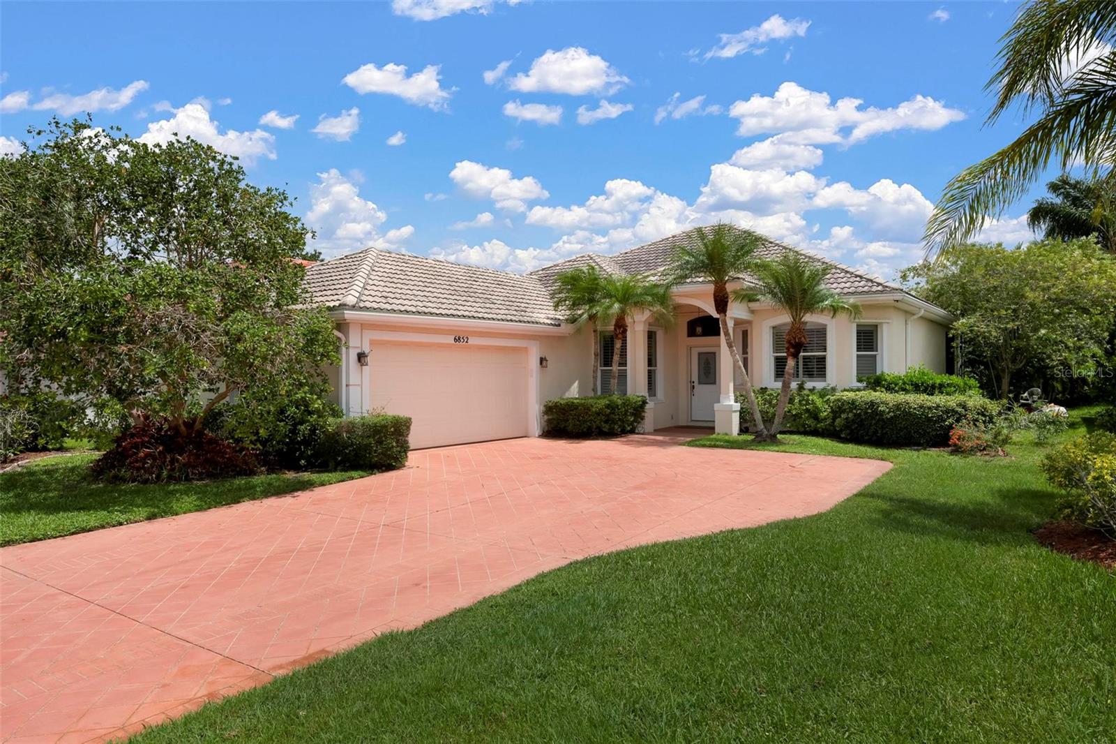 Photo of 6852 SAGEBRUSH CIRCLE SARASOTA FL 34243