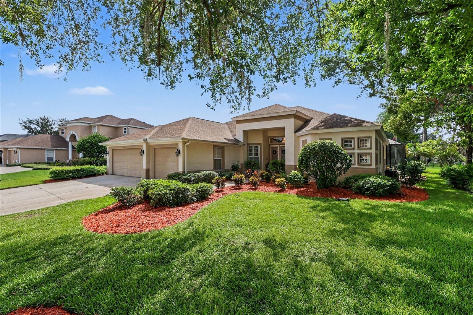 Photo of 2912 HAMPTON PLACE COURT PLANT CITY FL 33566