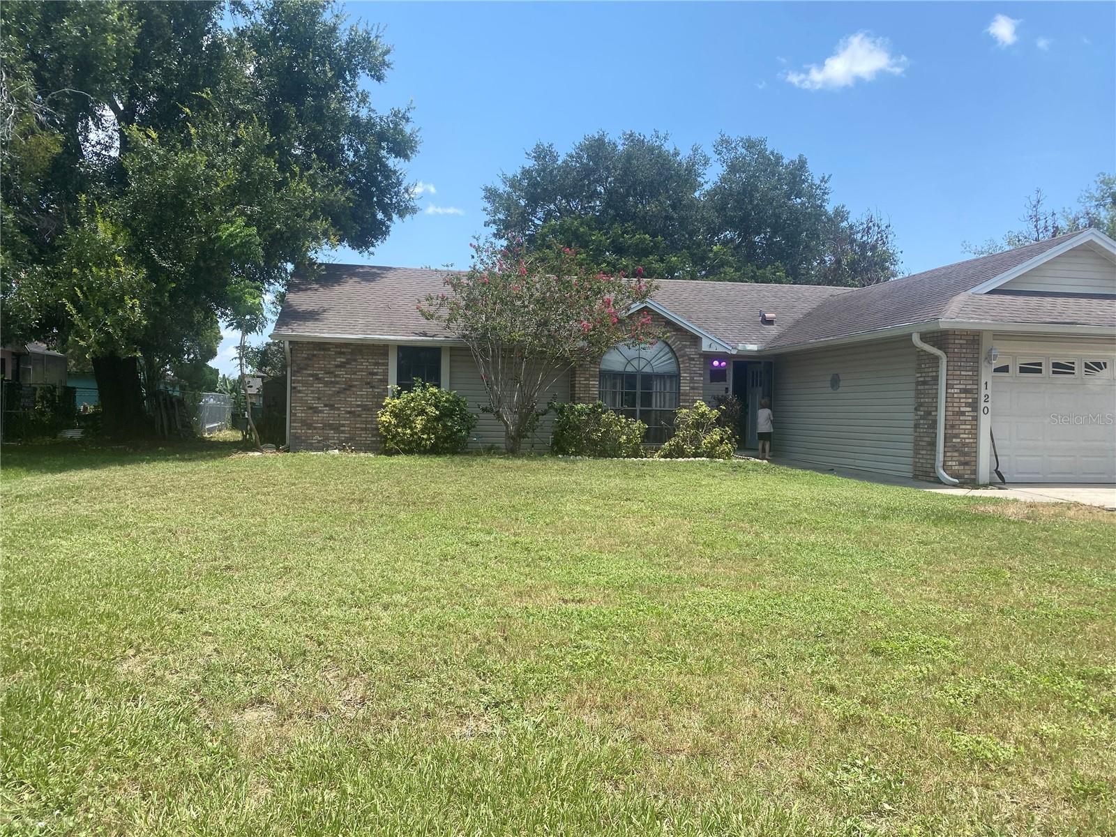 Photo of 120 LINDENWOOD LANE KISSIMMEE FL 34743