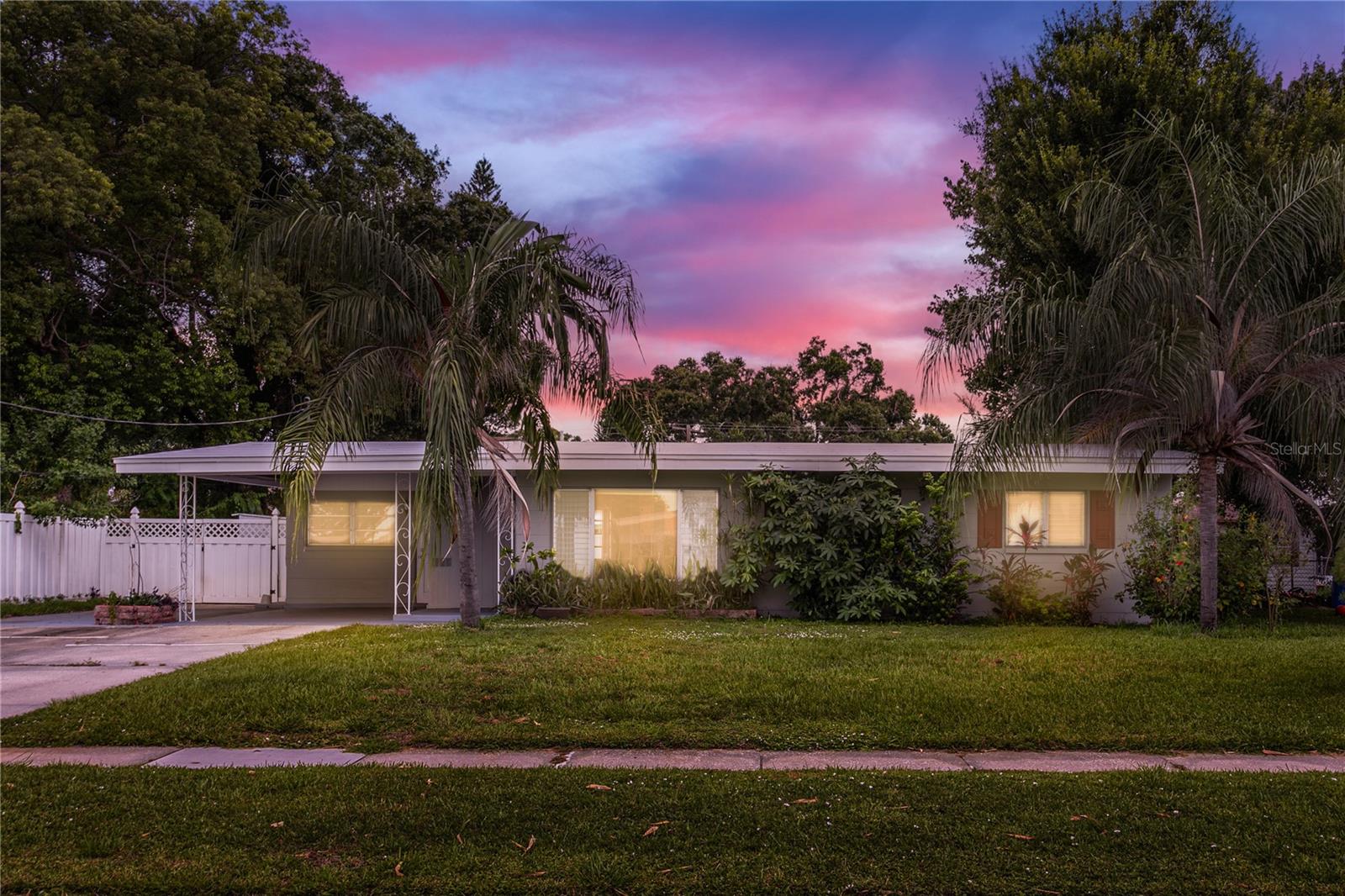 Photo of 6518 WALTON WAY TAMPA FL 33610