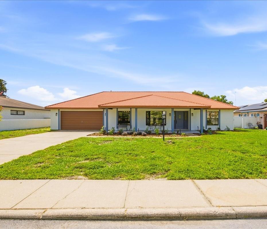 Photo of 2004 LEISURE DRIVE WINTER HAVEN FL 33881