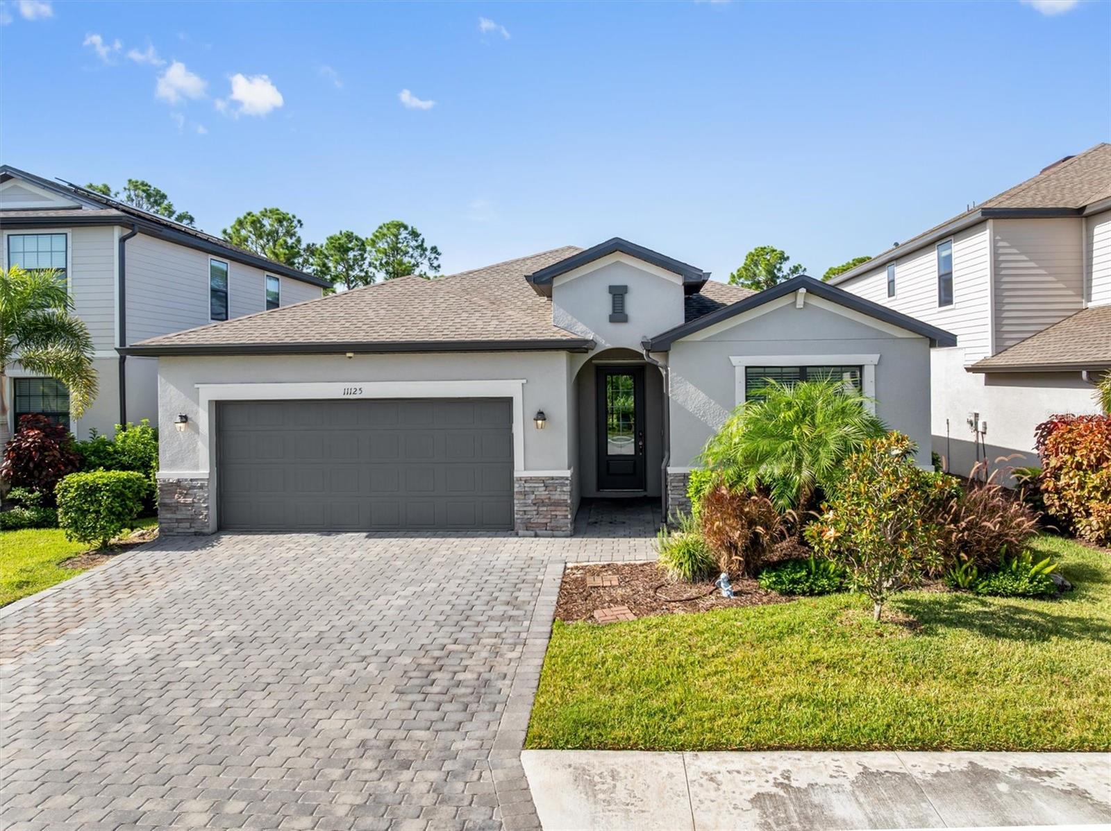Photo of 11125 BALFOUR STREET VENICE FL 34293