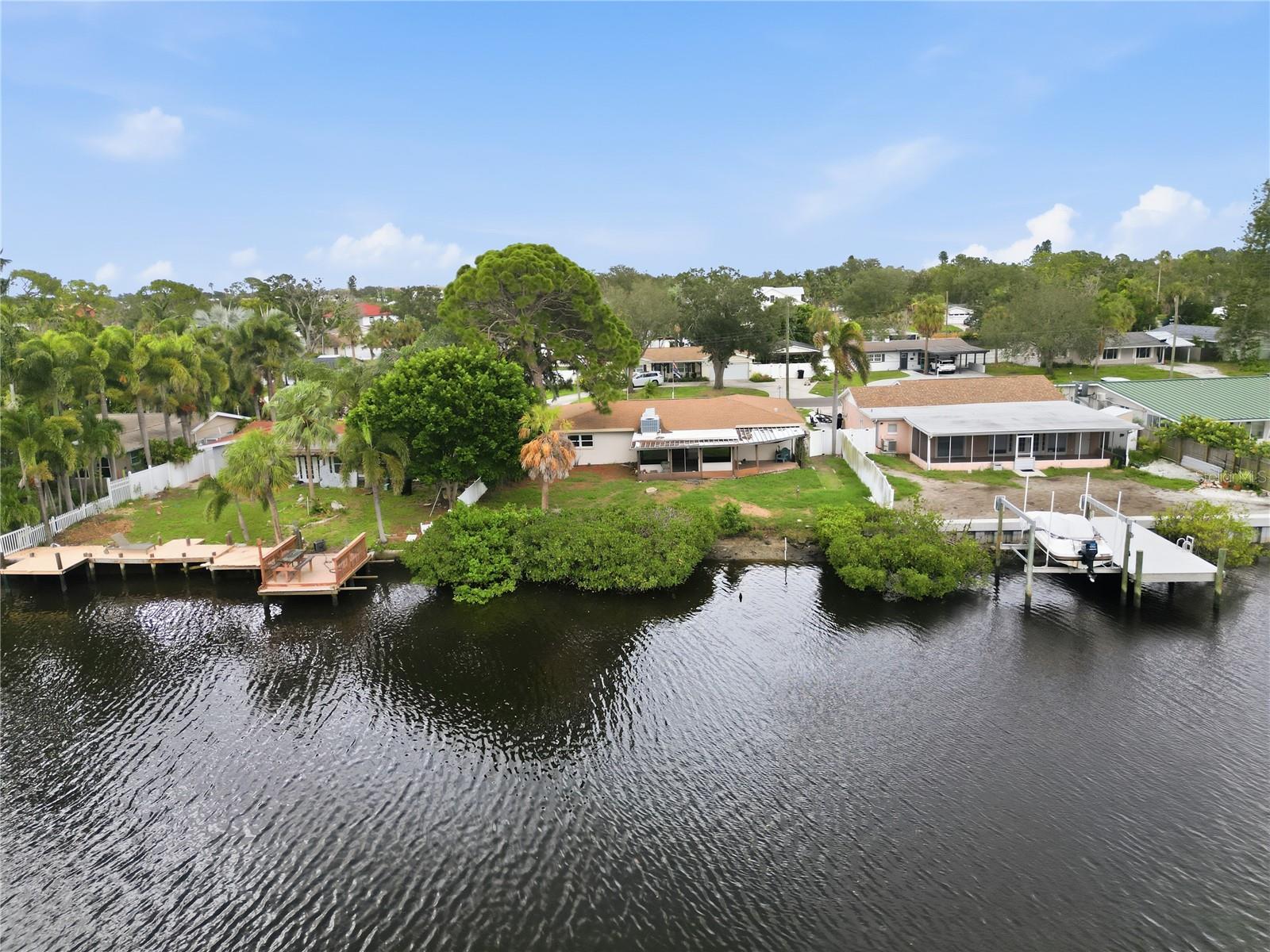 Photo of 4400 HUNTINGTON STREET ST PETERSBURG FL 33703