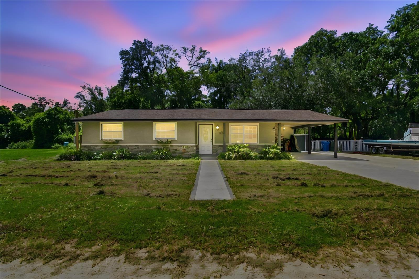 Photo of 6929 BISHOP FRIER LANE RIVERVIEW FL 33578