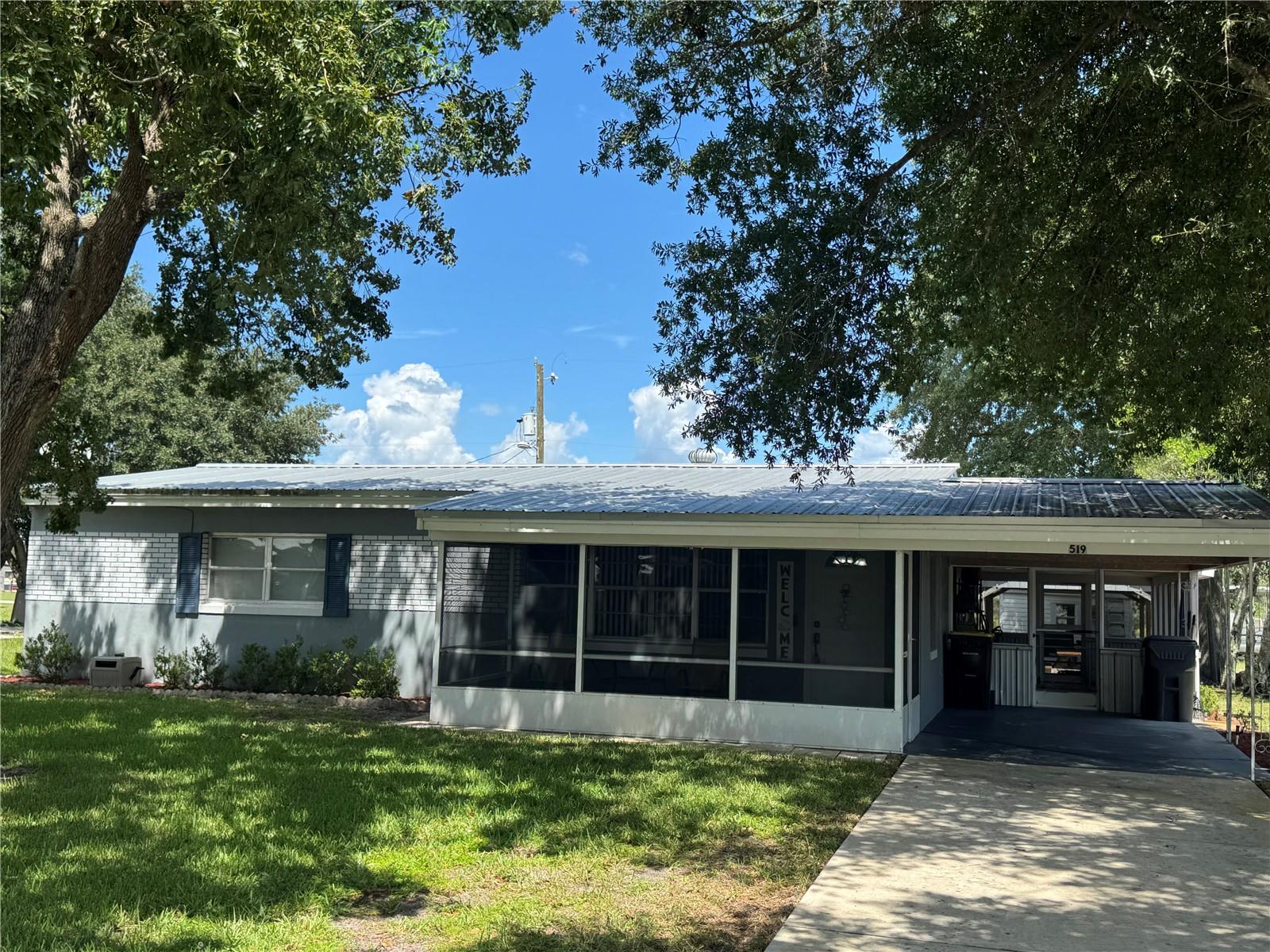 Photo of 519 THOMAS AVENUE FROSTPROOF FL 33843
