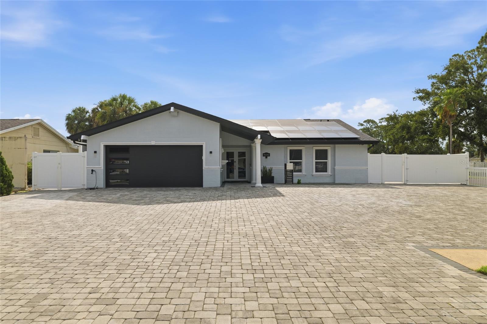 Photo of 7101 SHENANDOAH COURT TAMPA FL 33615