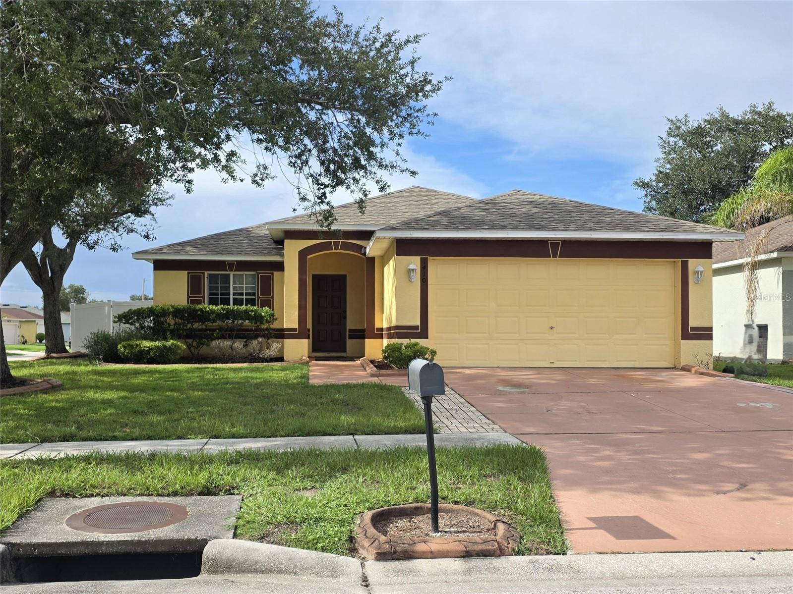 Photo of 1410 OAKFORD COURT BRANDON FL 33511