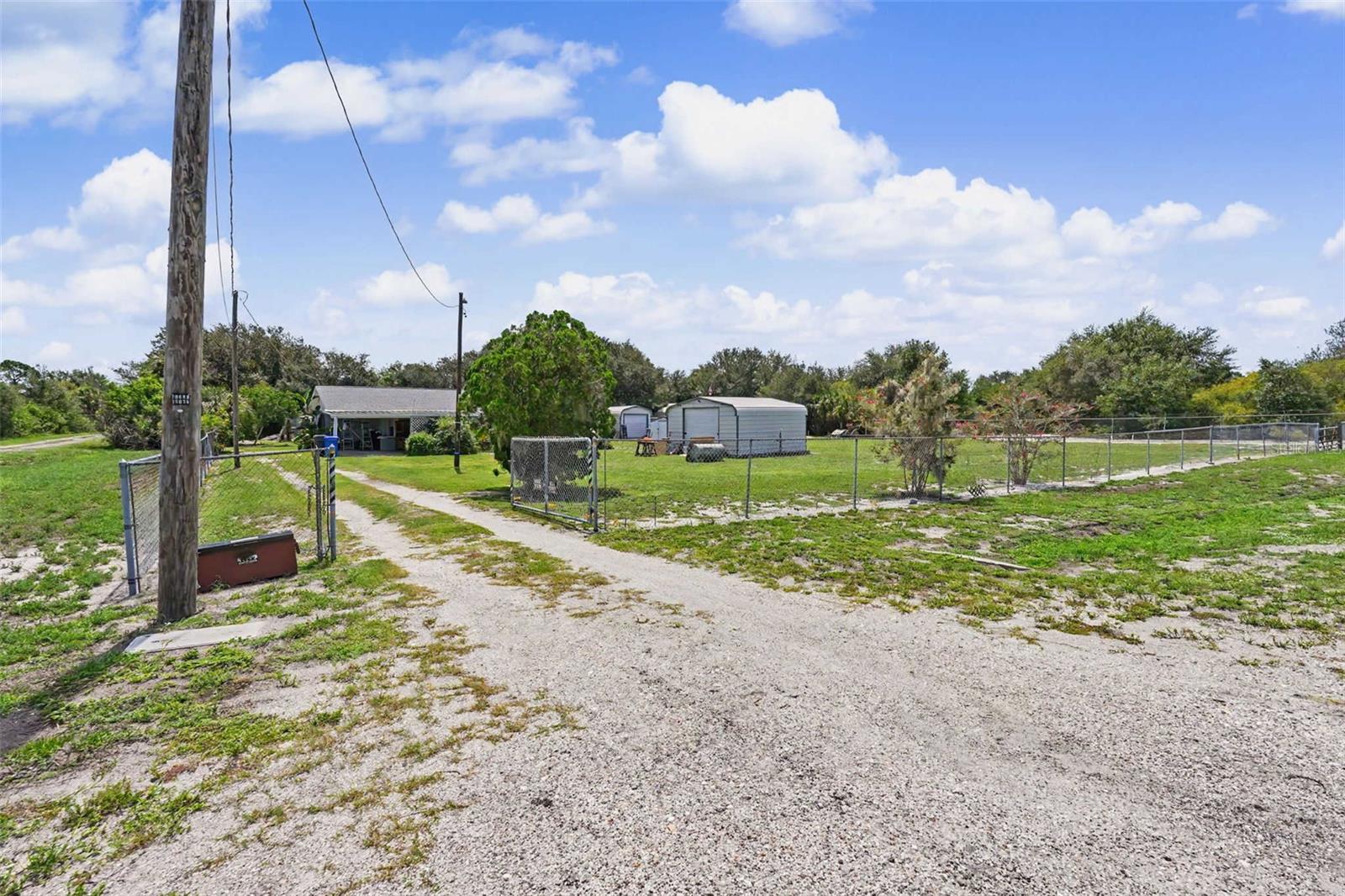 Photo of 12102 BULLFROG CREEK ROAD GIBSONTON FL 33534